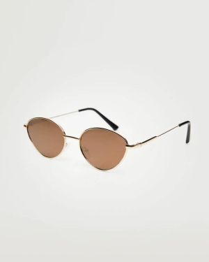 Metallic frame sunglasses (Demo)